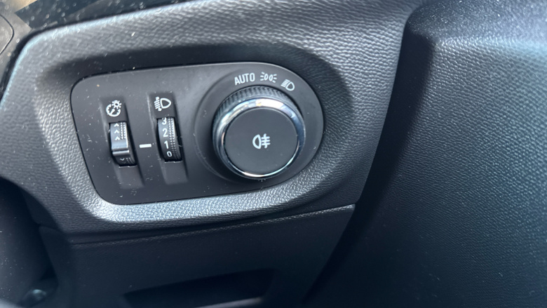 Vauxhall Corsa 1.2 Design 5dr Petrol Hatchback